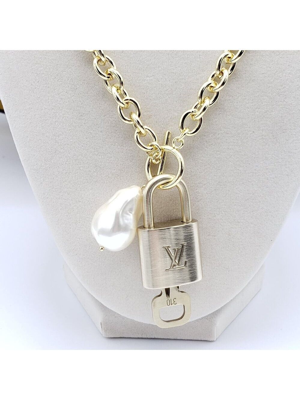 Authentic Louis Vuitton Gold Padlock w/unbranded 16k Gold Plated Stainless Steel - Picture 6 of 16